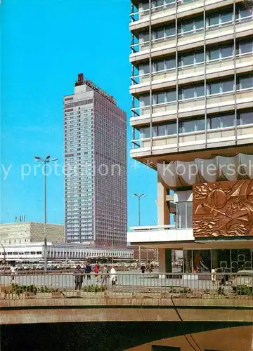 AK / Ansichtskarte Berlin Interhotel Stadt Berlin Hauptstadt der DDR Kat. Berlin