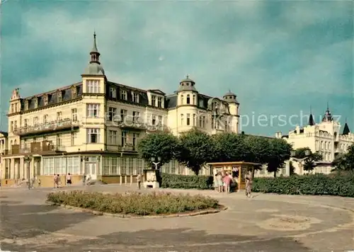 AK / Ansichtskarte Zinnowitz Ostseebad Schloss