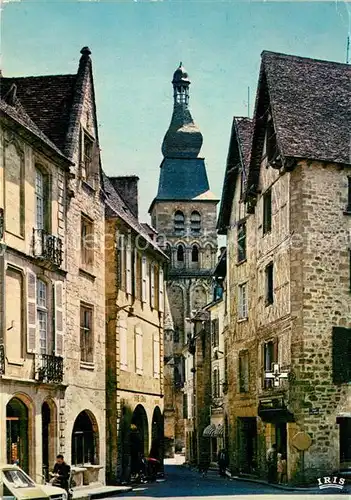 AK / Ansichtskarte Sarlat en Perigord Rue et place de la Liberte