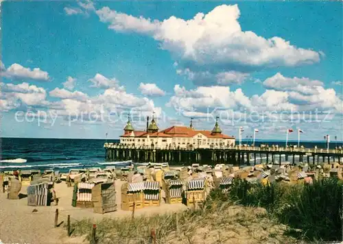 AK / Ansichtskarte Ahlbeck Ostseebad Seebruecke Strand Kat. Heringsdorf Insel Usedom