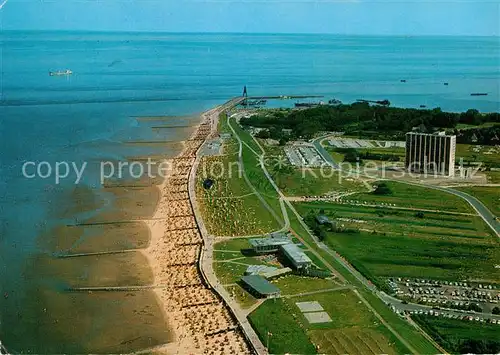 AK / Ansichtskarte Cuxhaven Doese Nordseebad Fliegeraufnahme mit Strand und Deich / Cuxhaven /Cuxhaven LKR