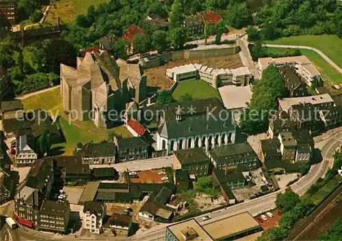 AK / Ansichtskarte Neviges Velbert Neue Wallfahrtskirche mit Pilgerzentrum Fliegeraufnahme