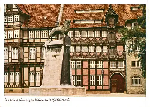 AK / Ansichtskarte Braunschweig Braunschweiger Loewe mit Gildehaus Fachwerkhaus Historisches Gebaeude Kat. Braunschweig