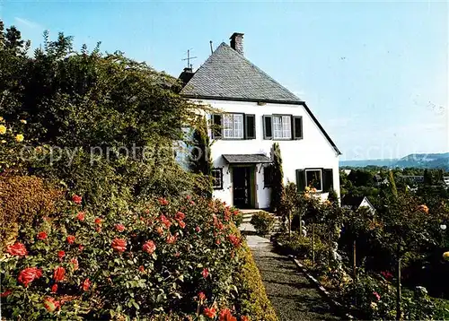 AK / Ansichtskarte Bonn Rhein Stiftung Bundeskanzler Adenauer Haus Wohnhaus und Garten Konrad Adenauers Kat. Bonn