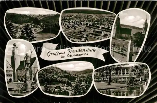 AK / Ansichtskarte Freudenstadt Panorama Marktplatz Neptunbrunnen Kurhaus Landschaftspanorama Schwarzwald Kat. Freudenstadt