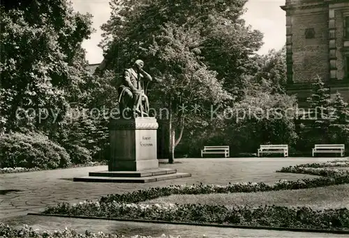AK / Ansichtskarte Zwickau Sachsen Robert Schumann Denkmal Statue Kat. Zwickau