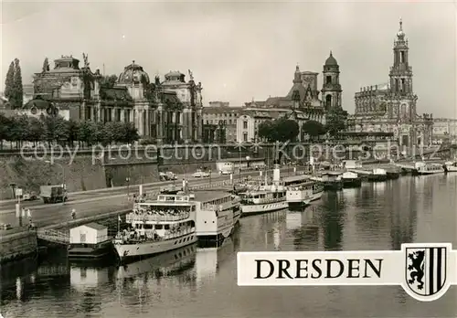 AK / Ansichtskarte Dresden Terrassenufer Dampfer Anlegestellen Kat. Dresden Elbe