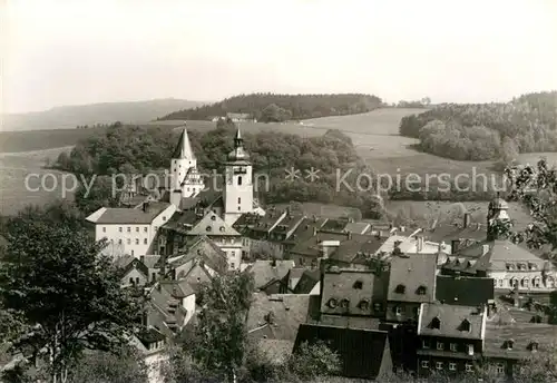 AK / Ansichtskarte Schwarzenberg Erzgebirge Altstadt mit Schloss und Kirche Kat. Schwarzenberg