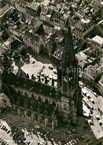 AK / Ansichtskarte Freiburg Breisgau Muenster Fliegeraufnahme Kat. Freiburg im Breisgau