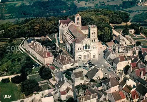 AK / Ansichtskarte Vezelay Cathedrale vue aerienne Kat. Vezelay