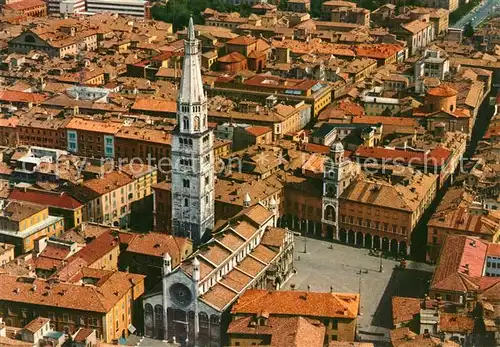 AK / Ansichtskarte Modena Emilia Romagna Centro Chiesa veduta aerea Kat. Modena