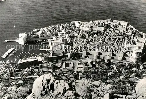 AK / Ansichtskarte Dubrovnik Ragusa Fliegeraufnahme Altstadt Hafen Kat. Dubrovnik