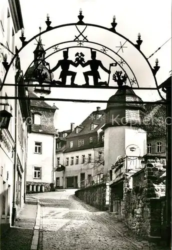 AK / Ansichtskarte Schwarzenberg Erzgebirge Schlossstrasse Schwibbogen Kat. Schwarzenberg