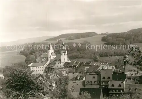 AK / Ansichtskarte Schwarzenberg Erzgebirge Fliegeraufnahme mit Schloss Kat. Schwarzenberg
