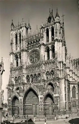 AK / Ansichtskarte Amiens Cathedrale Kat. Amiens