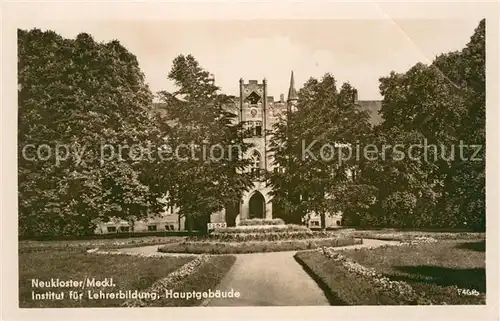 AK / Ansichtskarte Neukloster Mecklenburg Institut fuer Lehrerbildung Kat. Neukloster Mecklenburg