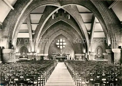 AK / Ansichtskarte La Courneuve Eglise Saint Yves des Quatre Routes la nef et le choeur Kat. La Courneuve