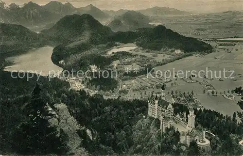 AK / Ansichtskarte Hohenschwangau Fliegeraufnahme Schloss Neuschwanstein  Kat. Schwangau