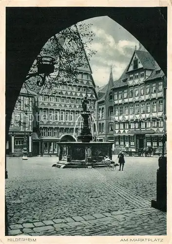 AK / Ansichtskarte Hildesheim Marktplatz Kat. Hildesheim