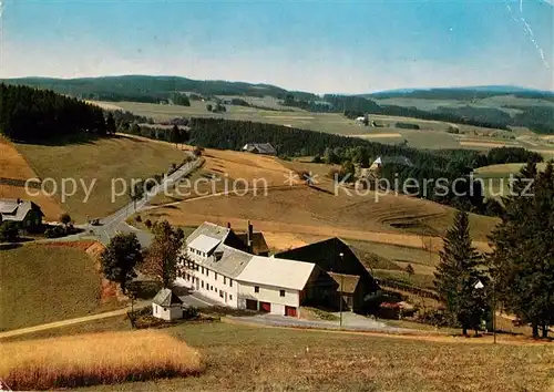 AK / Ansichtskarte Neuhaeusle Gasthaus Metzgerei zur Sonne Landschaftspanorama Schwarzwald Kat. St. Maergen