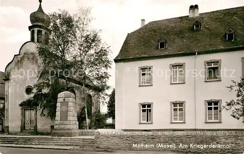 AK / Ansichtskarte Muelheim Mosel Am Kriegerdenkmal  Kat. Muelheim (Mosel)