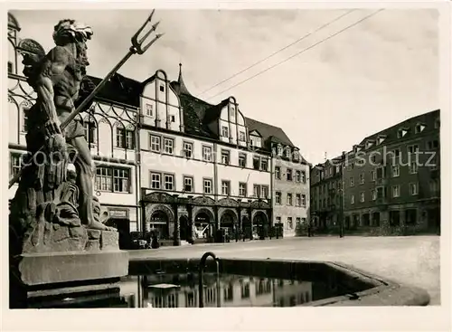 AK / Ansichtskarte Weimar Thueringen Marktplatz Cranachhaeusern Kat. Weimar