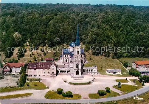 AK / Ansichtskarte Domremy la Pucelle Vosges Basilique Nationale de Sainte Jeanne d Arc vue aerienne Kat. Domremy la Pucelle