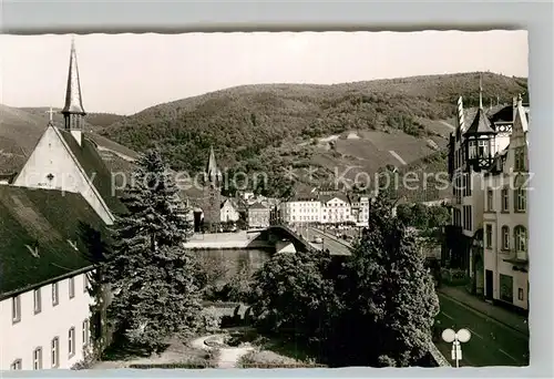 AK / Ansichtskarte Bernkastel Kues Blick vom Casanusstift auf die Moselbruecke  Kat. Bernkastel Kues