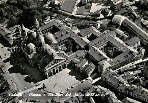 AK / Ansichtskarte Padova Piazza e Basilica del Santo dall aereo Kat. Padova