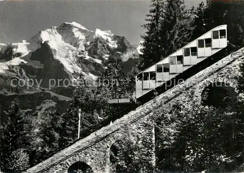 AK / Ansichtskarte Zahnradbahn Lauterbrunnen Muerren Bahn Jungfrau Kat. Bergbahn