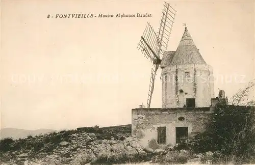 AK / Ansichtskarte Fontvieille Moulin Alphonse Daudet  Kat. Fontvieille