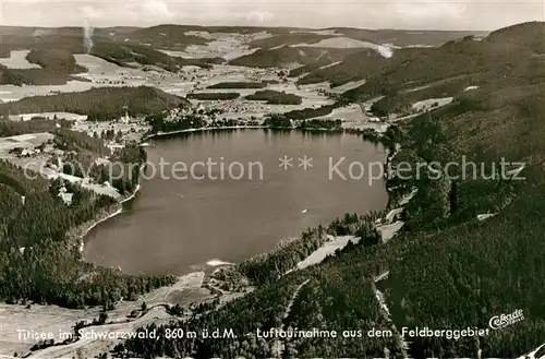 AK / Ansichtskarte Titisee Feldberggebiet Schwarzwald Fliegeraufnahme Kat. Titisee Neustadt