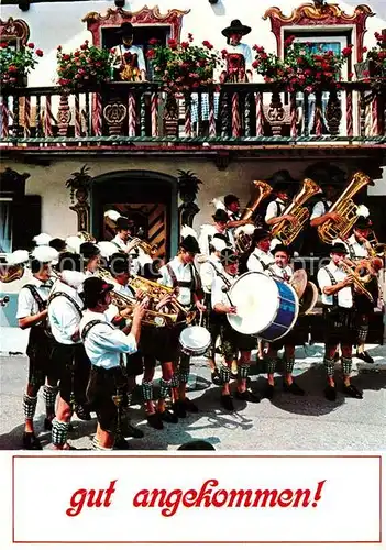 AK / Ansichtskarte Musikanten Trommel Trompete Tuba  Kat. Musik