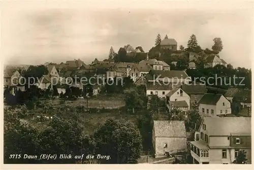 AK / Ansichtskarte Daun Eifel Blick zur Burg Kat. Daun