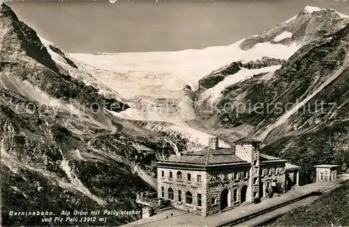 AK / Ansichtskarte Alp Gruem Berninabahn mit Paluegletscher und Piz Palue Kat. Alp Gruem