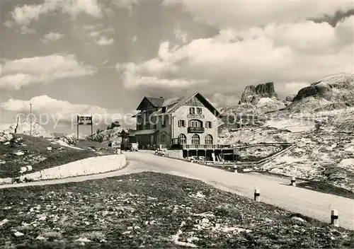 AK / Ansichtskarte Passo Falzarego Albergo Berggaststaette Alpenpass