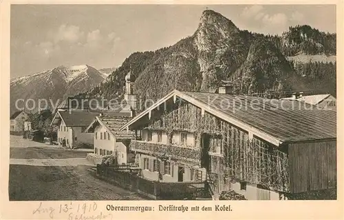 AK / Ansichtskarte Oberammergau Dorfstrasse mit dem Kofel Kat. Oberammergau
