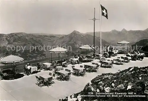 AK / Ansichtskarte Klewenalp Bahnrestaurant Terrasse Blick auf Vierwaldstaettersee Fernsicht Alpen