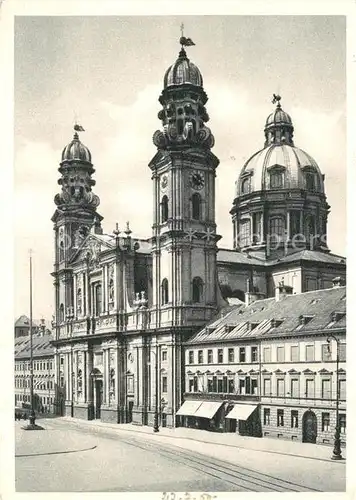 AK / Ansichtskarte Muenchen Theatinerkirche Kat. Muenchen