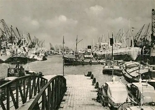 AK / Ansichtskarte Bremen ueberseehafen Kat. Bremen