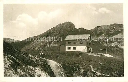 AK / Ansichtskarte Tuxerjochhaus Berghaus des oesterreichischen Touristenklub Alpen Kat. Finkenberg