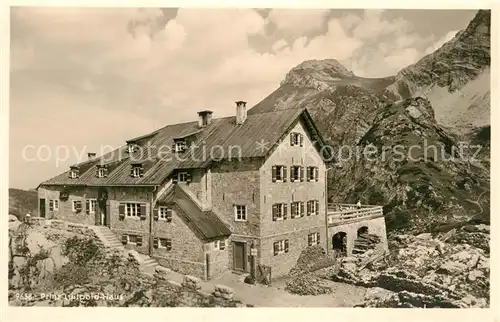 AK / Ansichtskarte Prinz Luitpold Haus Berghaus mit Glasfelder Allgaeuer Alpen Kat. Bad Hindelang