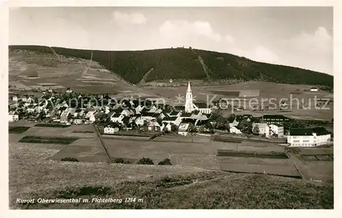 AK / Ansichtskarte Oberwiesenthal Erzgebirge Panorama Fichtelberg Kat. Oberwiesenthal