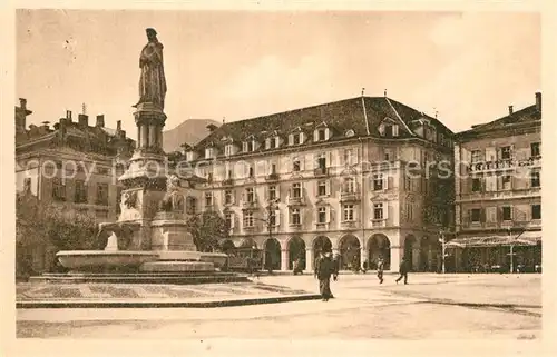 AK / Ansichtskarte Bolzano Monumento Walter Statue Kat. Bolzano