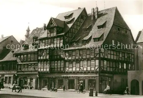 AK / Ansichtskarte Quedlinburg Fachwerkhaeuser aus dem 17. Jhdt. Kat. Quedlinburg