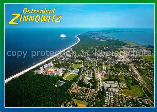 AK / Ansichtskarte Zinnowitz Ostseebad Fliegeraufnahme mit Strand
