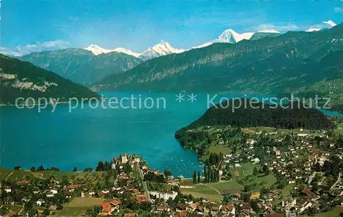AK / Ansichtskarte Spiez BE mit Schloss Thuner See Alpen Fliegeraufnahme Kat. Spiez
