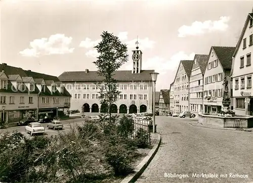 AK / Ansichtskarte Boeblingen Marktplatz mit Rathaus Brunnen Kat. Boeblingen