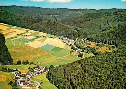 AK / Ansichtskarte Latrop Sauerland Fliegeraufnahme Pension Gasthaus Hanses Braeutigam Kat. Schmallenberg