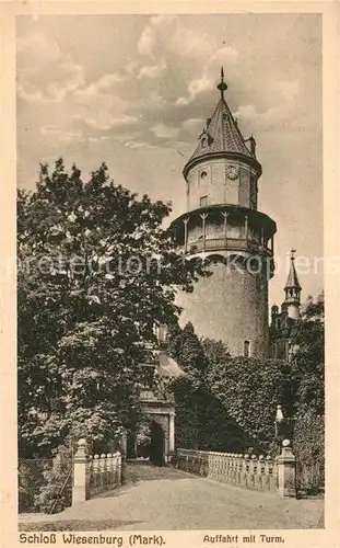 AK / Ansichtskarte Wiesenburg Mark Schloss Auffahrt mit Turm Kat. Wiesenburg Mark